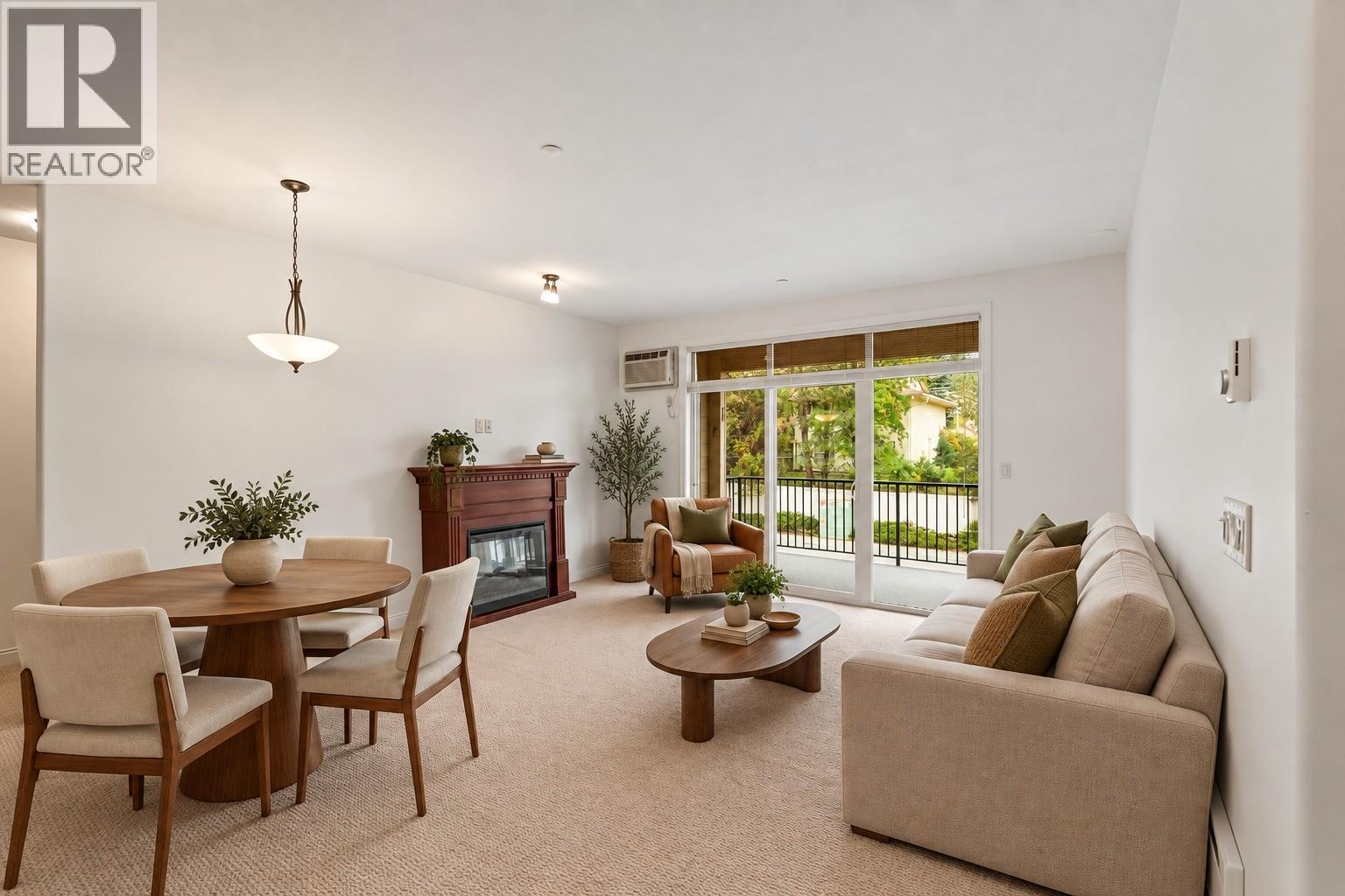 1390 HILLSIDE Drive Unit# 207