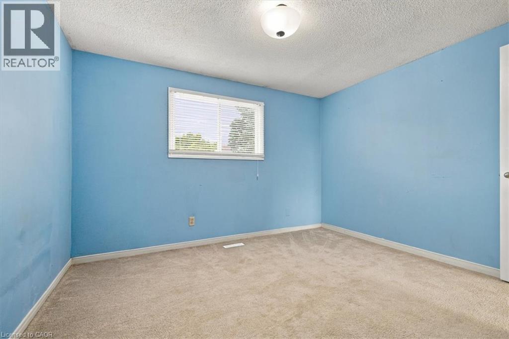 2197 Pembroke Court, Burlington, Ontario  L7P 3X8 - Photo 29 - 40866805