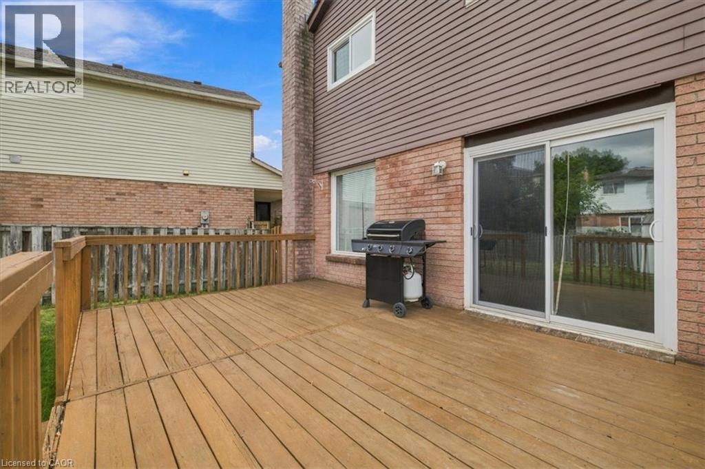2197 Pembroke Court, Burlington, Ontario  L7P 3X8 - Photo 43 - 40866805