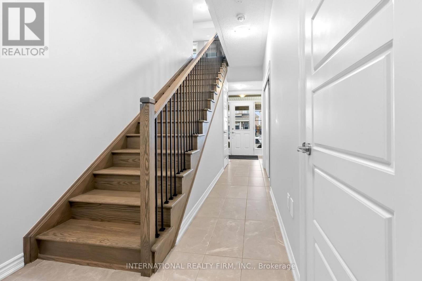 36 Paisley Drive, Bradford West Gwillimbury, Ontario  L3Z 4P2 - Photo 7 - N13842012