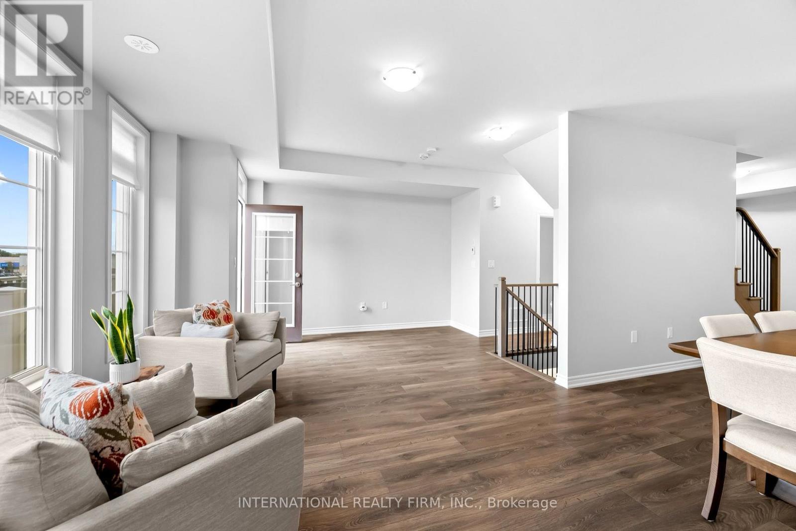 36 Paisley Drive, Bradford West Gwillimbury, Ontario  L3Z 4P2 - Photo 10 - N13842012