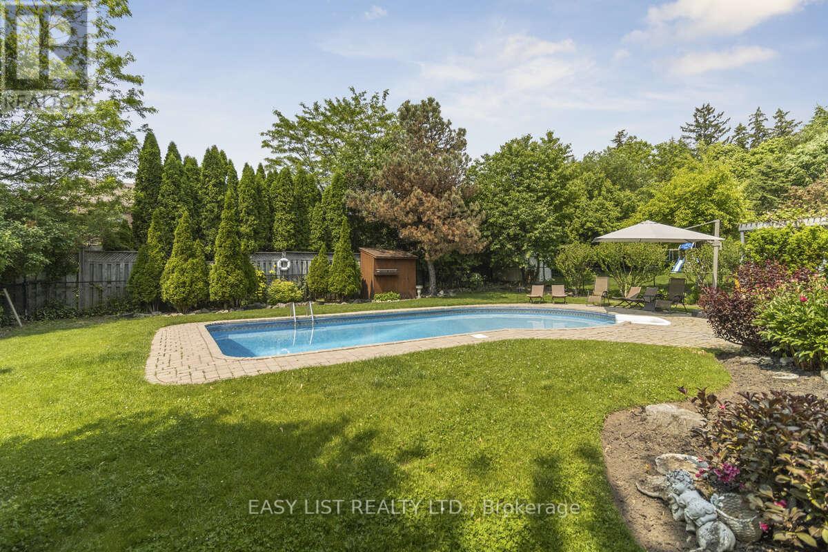 31 Bloomfield Trail, Richmond Hill, Ontario  L4E 2J8 - Photo 44 - N12901408