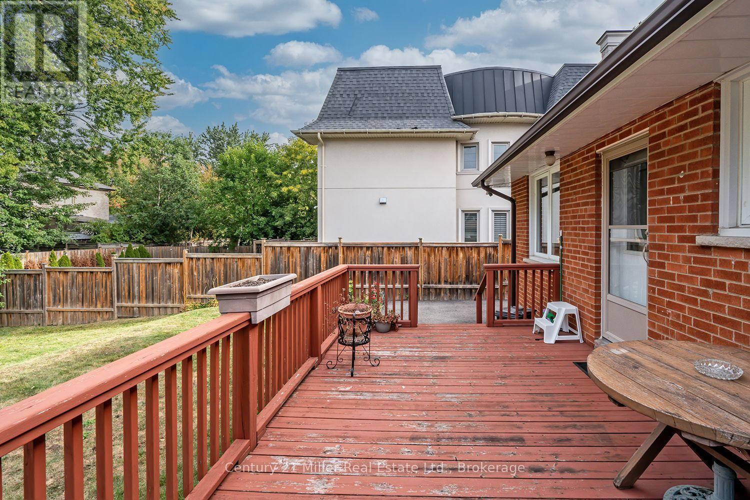1135 Bridge Road N, Oakville, Ontario  L6L 2B6 - Photo 37 - W13843902