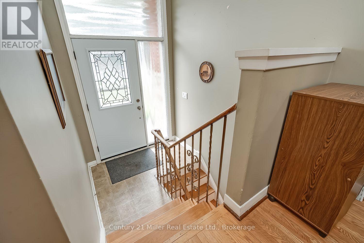 1135 Bridge Road N, Oakville, Ontario  L6L 2B6 - Photo 9 - W13843902