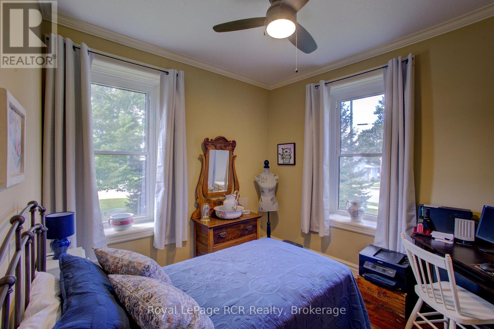 134 Frederick Street E, Wellington North, Ontario N0G 1A0 - Photo 16 - X13843758