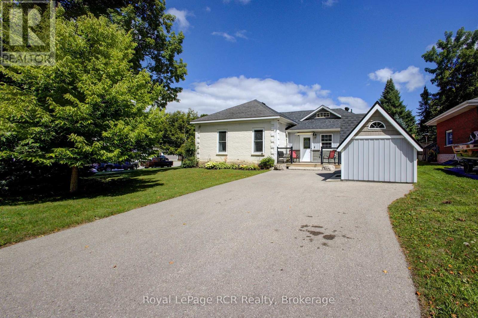 134 Frederick Street E, Wellington North, Ontario N0G 1A0 - Photo 23 - X13843758
