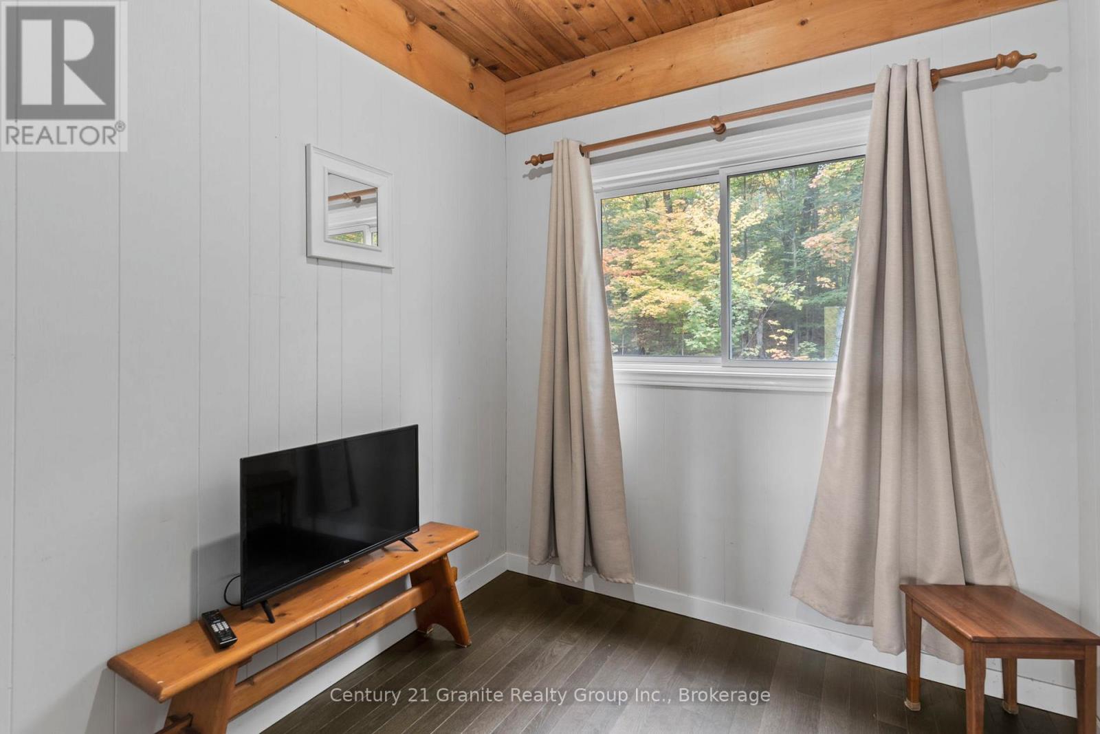 1255 Ross Lake Road, Dysart Et Al, Ontario K0M 1S0 - Photo 13 - X13843904