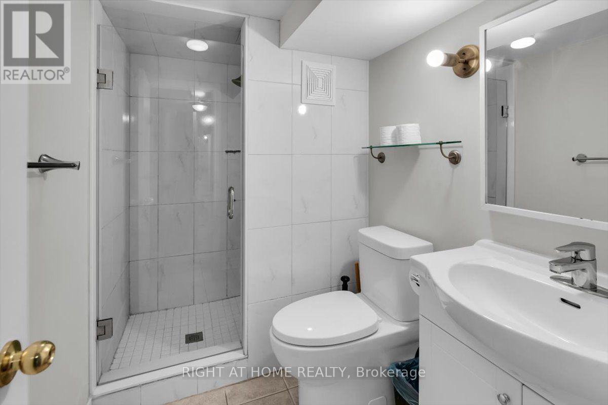 Main & Lower - 182 Mutual Street, Toronto, Ontario  M5B 2B3 - Photo 18 - C13843714