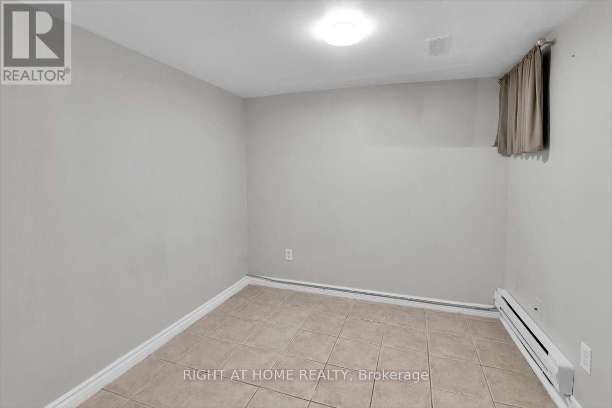 Main & Lower - 182 Mutual Street, Toronto, Ontario  M5B 2B3 - Photo 22 - C13843714