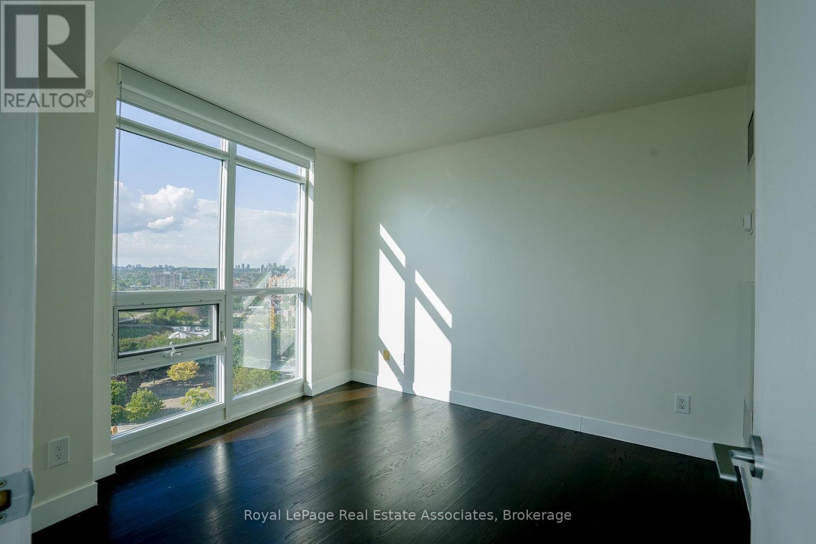 1904 - 231 Fort York Boulevard, Toronto, Ontario  M5V 1B2 - Photo 21 - C13843738