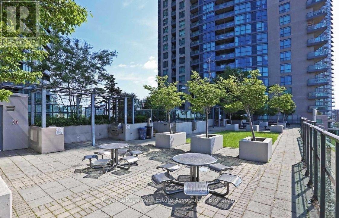 1904 - 231 Fort York Boulevard, Toronto, Ontario  M5V 1B2 - Photo 35 - C13843738