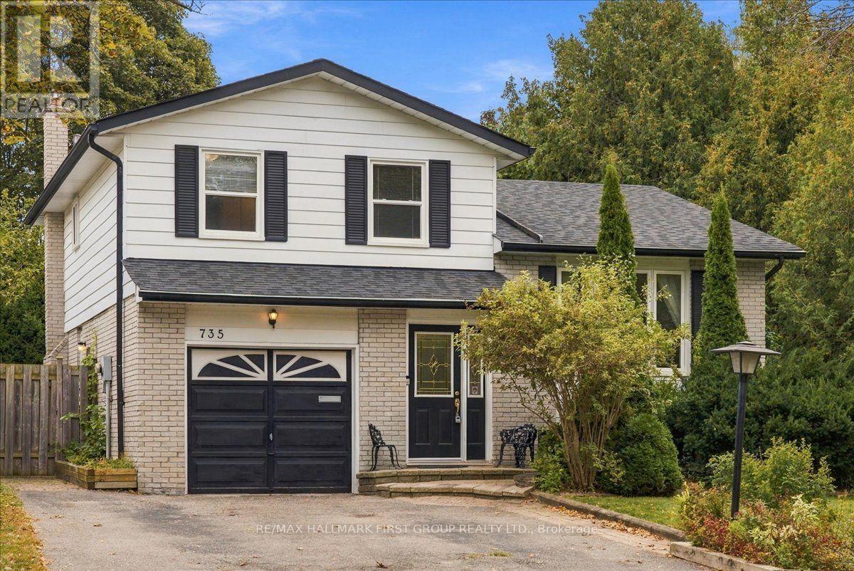 735 BERMUDA AVENUE, Oshawa, Ontario