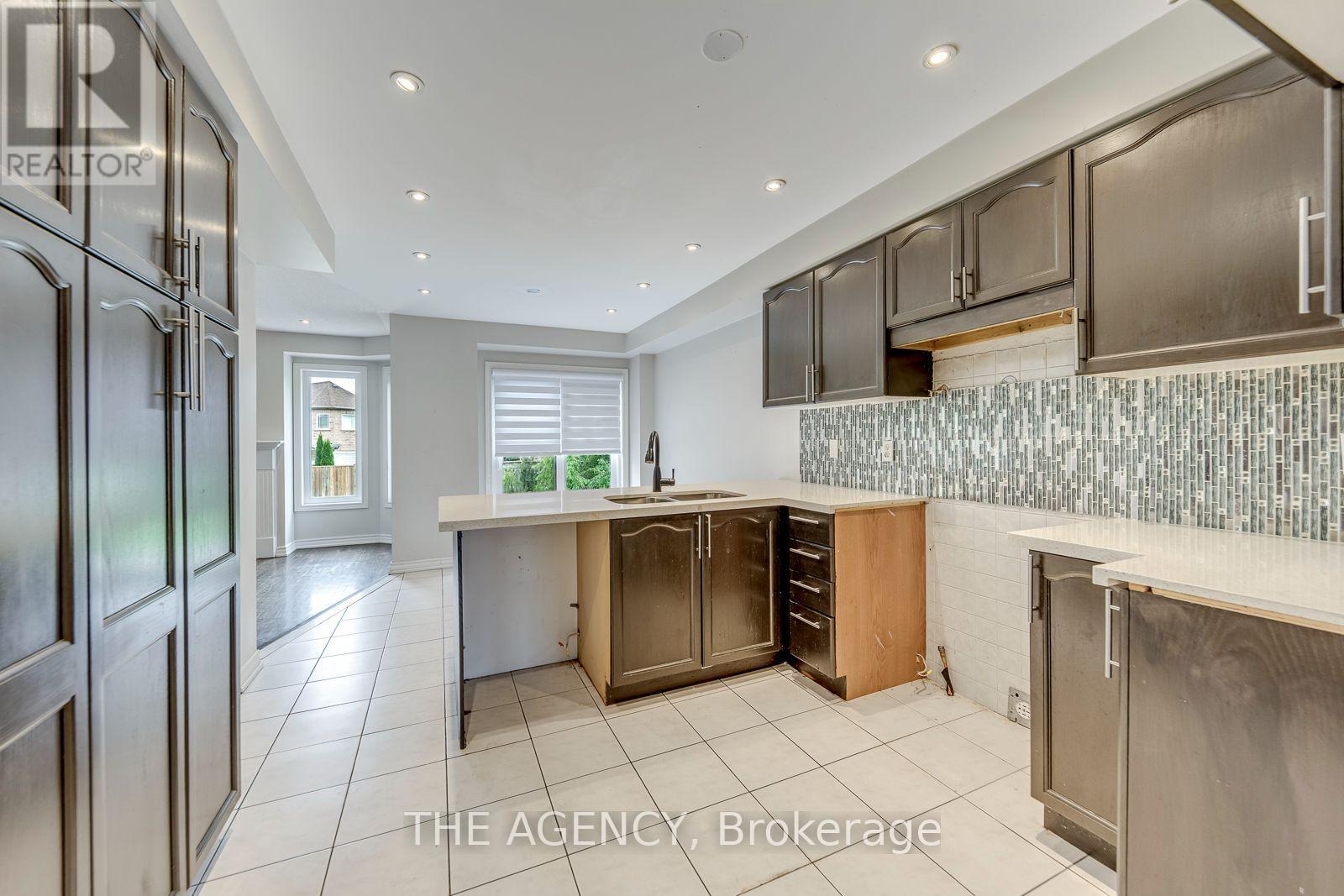 45 Palomino Place, Whitby, Ontario  L1R 2V5 - Photo 10 - E13843860