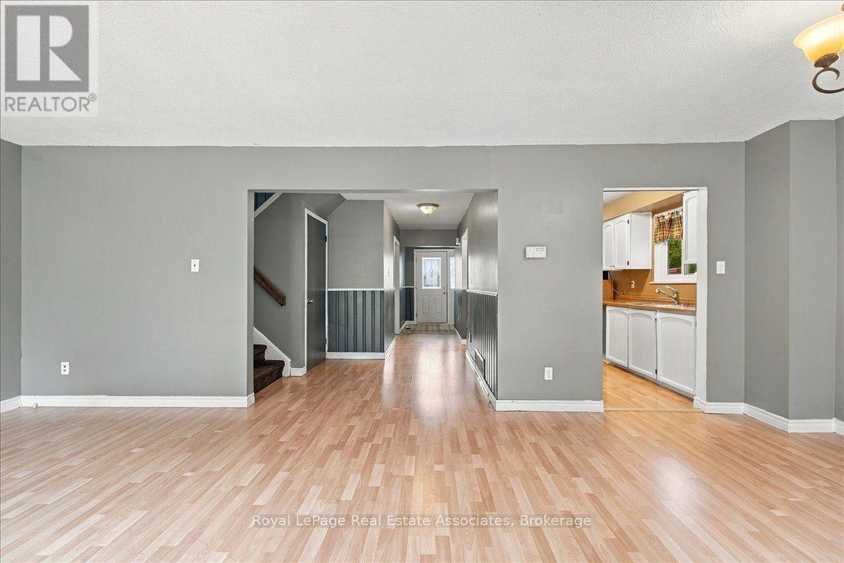 62 Alonna Street, Clarington, Ontario L1C 3P8 - Photo 6 - E13843864