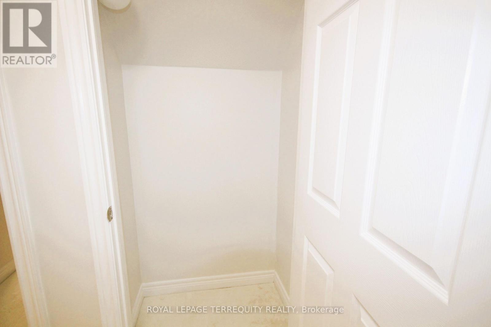 Main - 19 De Jong Street, Toronto, Ontario  M1P 0C1 - Photo 12 - E13843974