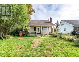 15 TROYES STREET, Deep River, Ontario