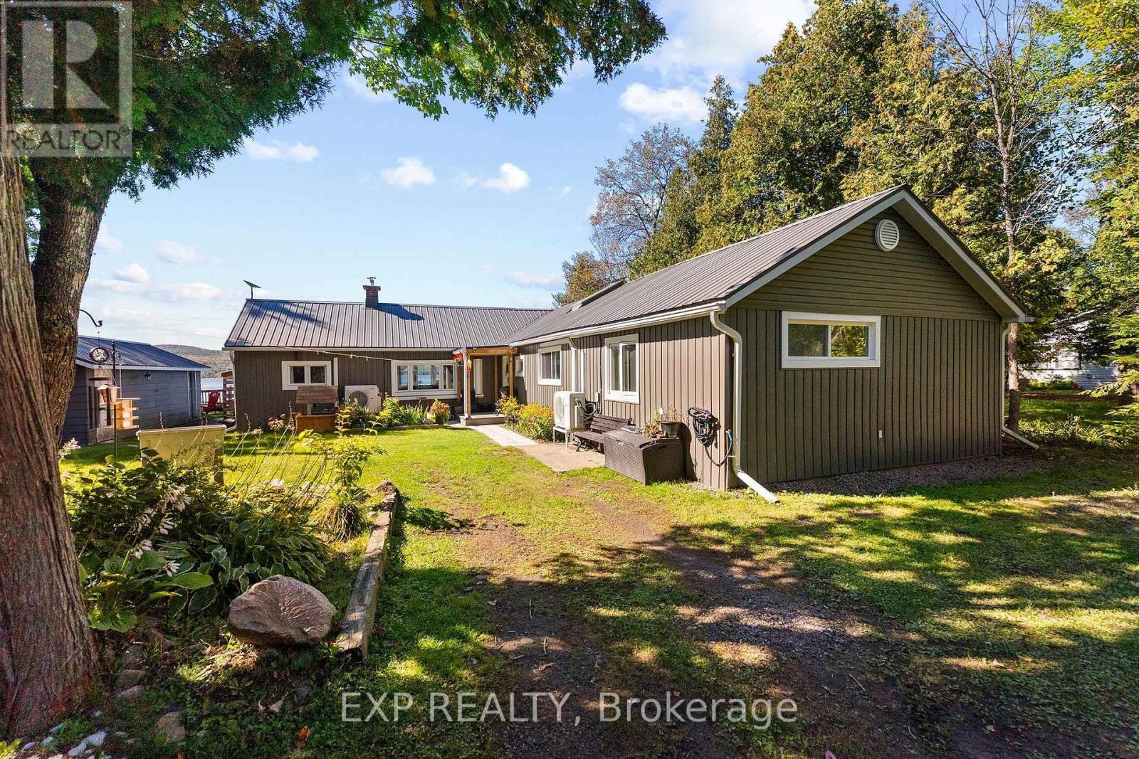 42195 Combermere Road, Madawaska Valley, Ontario K0J 1B0 - Photo 2 - X13843922