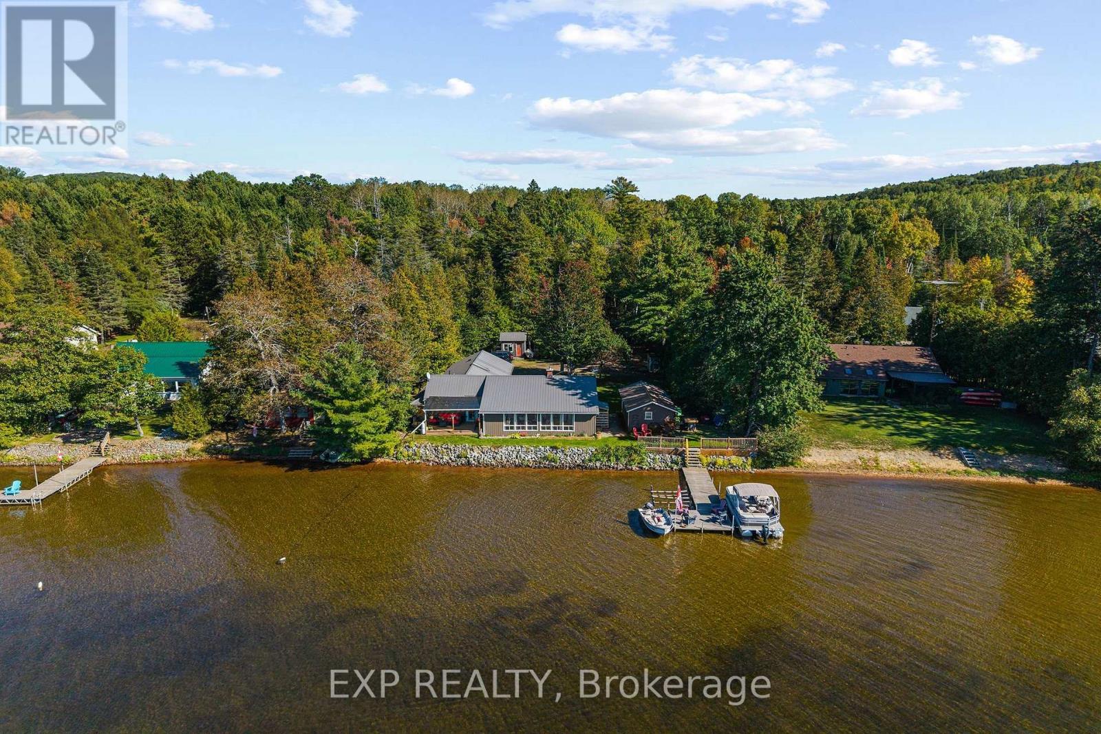 42195 Combermere Road, Madawaska Valley, Ontario K0J 1B0 - Photo 3 - X13843922