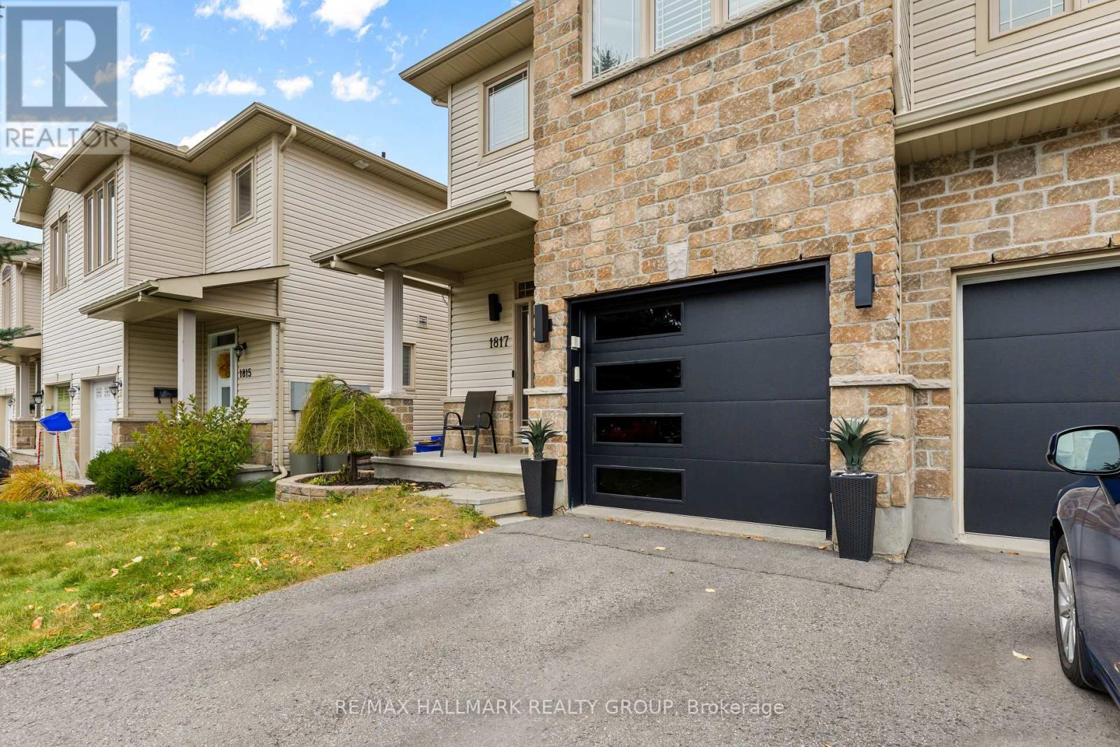 1817 Arrowgrass Way, Ottawa, Ontario  K4A 0H9 - Photo 2 - X13843684