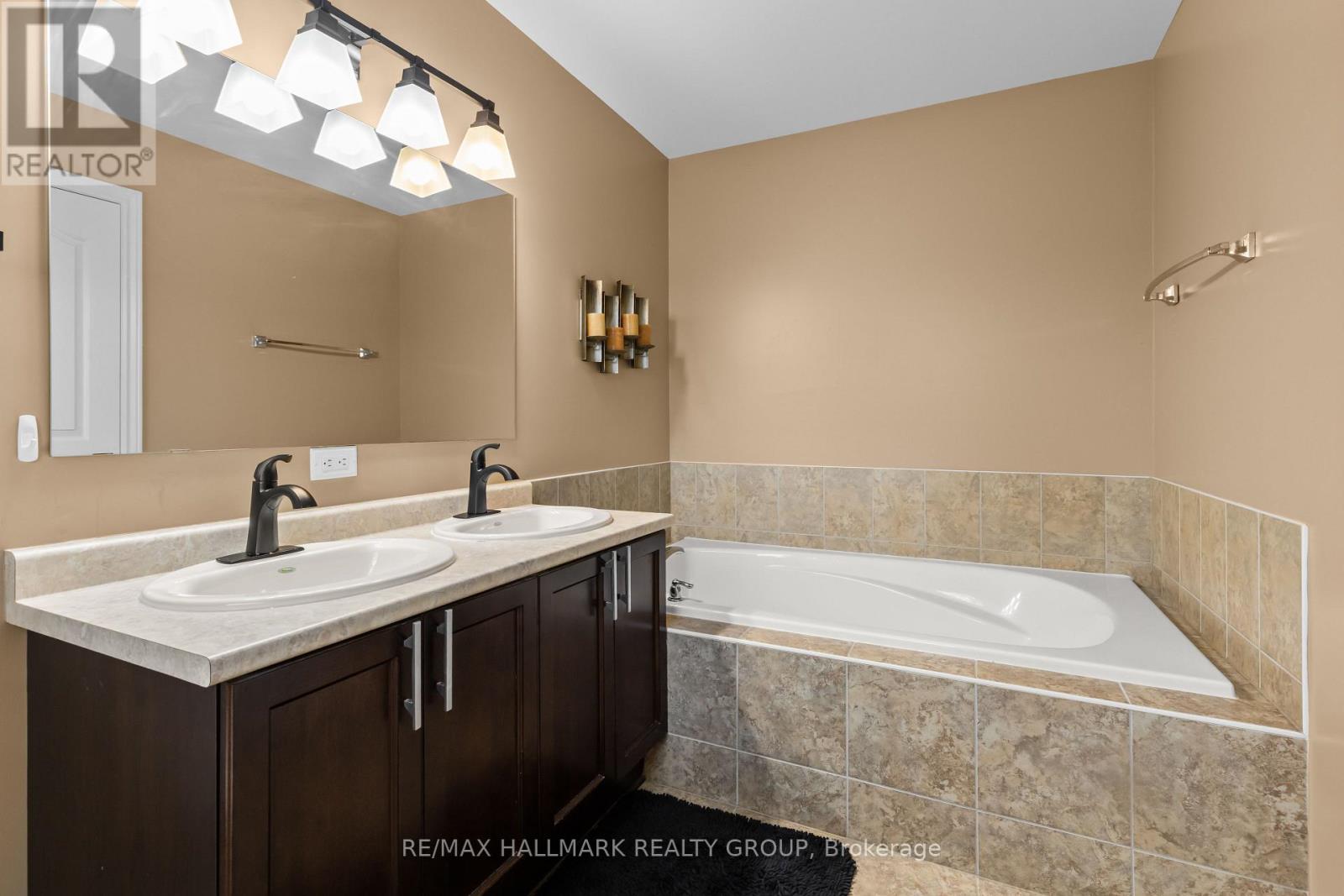 1817 Arrowgrass Way, Ottawa, Ontario  K4A 0H9 - Photo 20 - X13843684
