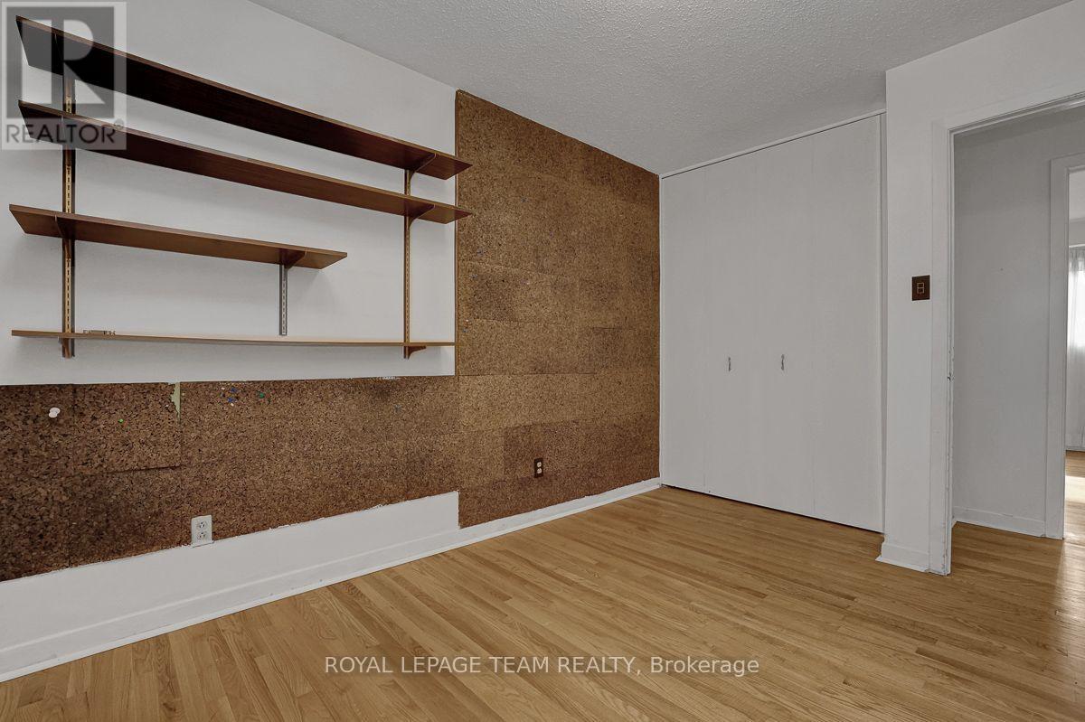 12 Kesler Avenue, Ottawa, Ontario  K2E 5Z1 - Photo 18 - X13843816