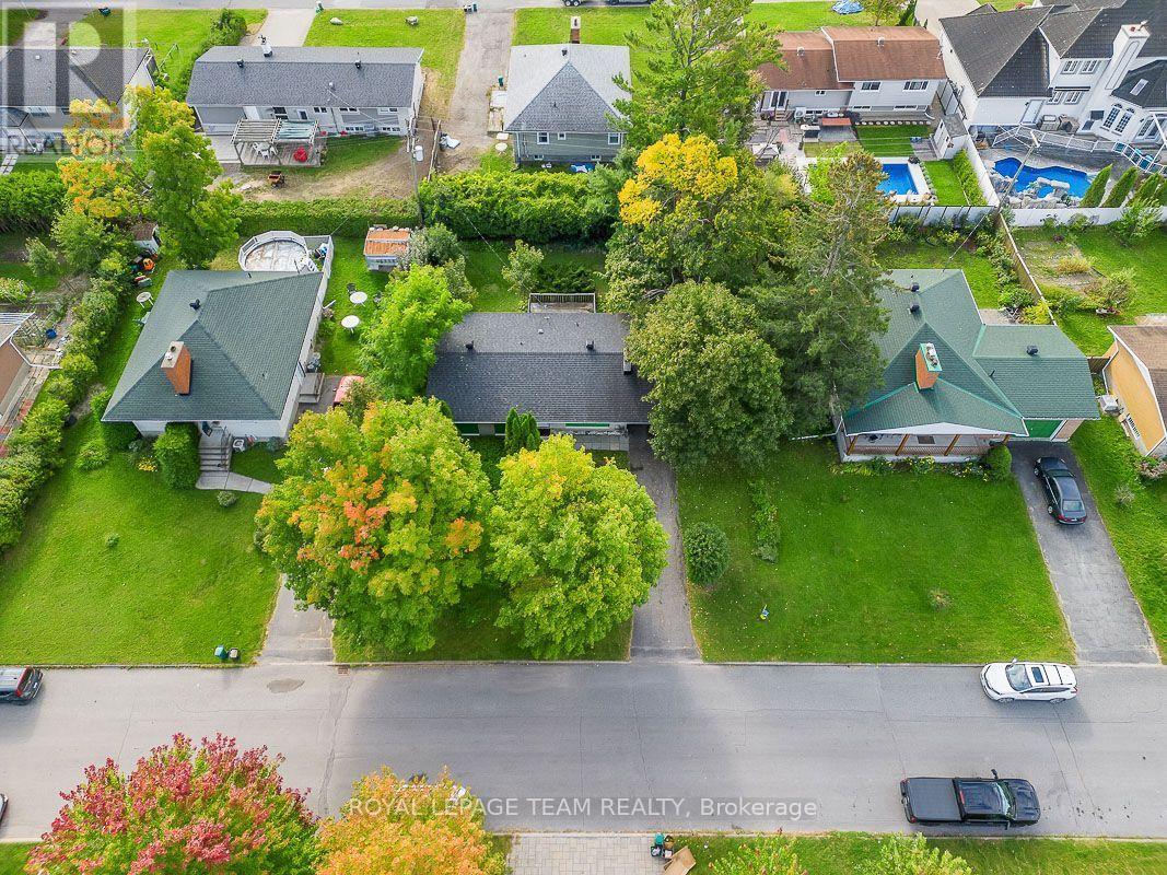 12 Kesler Avenue, Ottawa, Ontario  K2E 5Z1 - Photo 37 - X13843816
