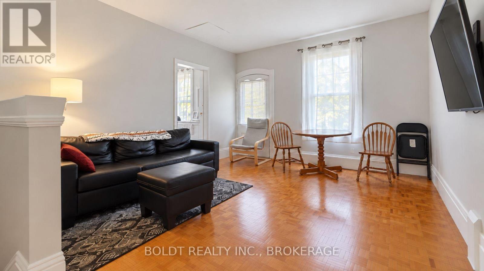 28 Chapel Street S, Thorold (Thorold Downtown), Ontario L2V 2C6 - Photo 27 - X13843826