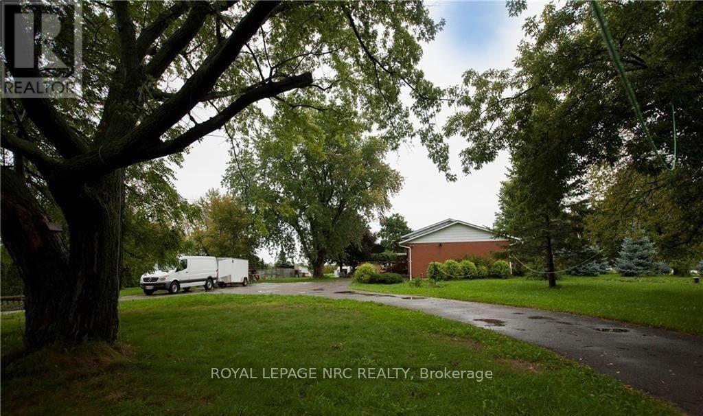 3823 Thirty Road N, Lincoln, Ontario  L3J 1W2 - Photo 2 - X13843908