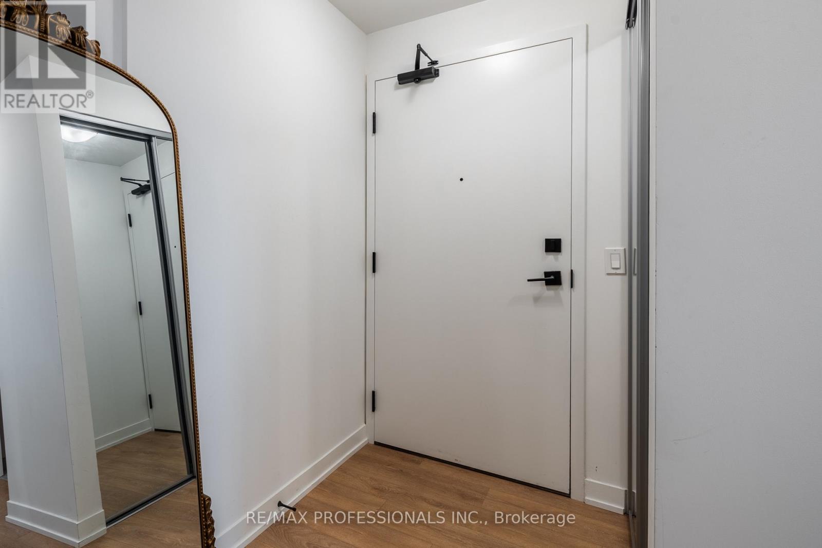 1421 - 10 Abeja Street, Vaughan, Ontario  L4K 0R4 - Photo 5 - N13843828