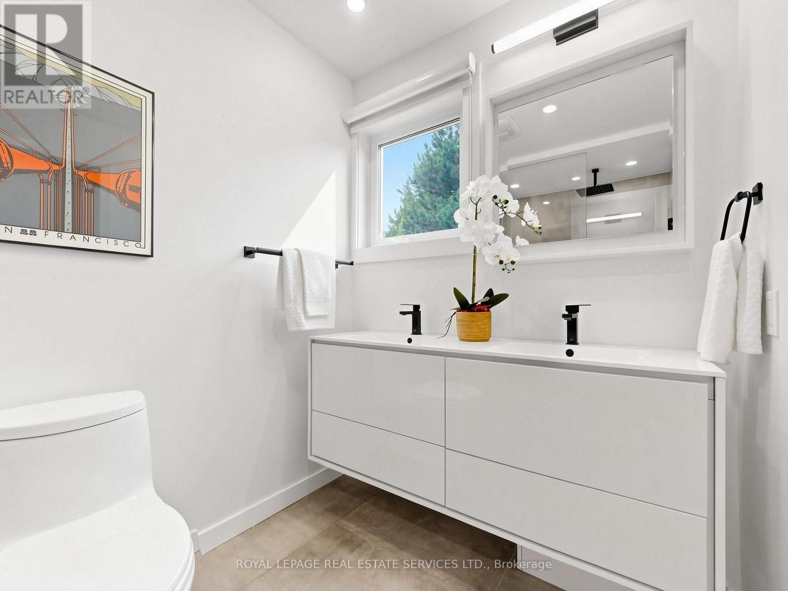 21 Glenmanor Way, Vaughan (Crestwood-Springfarm-Yorkhill), Ontario  L4J 3A3 - Photo 20 - N13843840