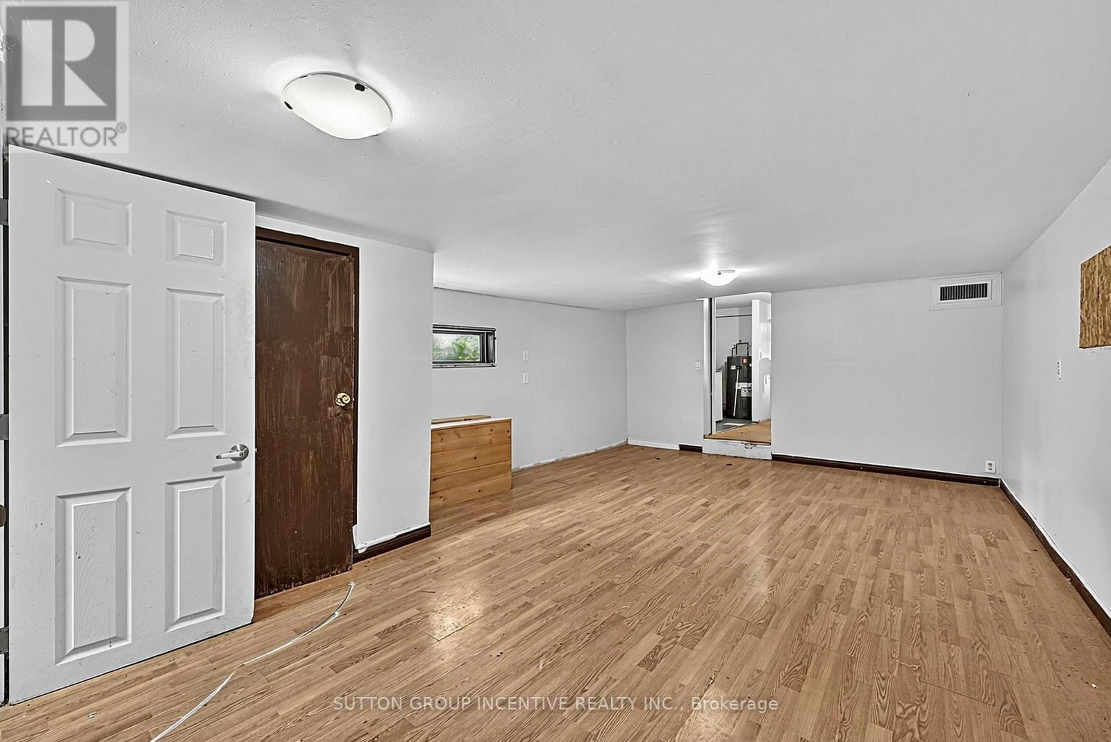 366 Talbot Street, Tay, Ontario  L0K 1R0 - Photo 17 - S13843930