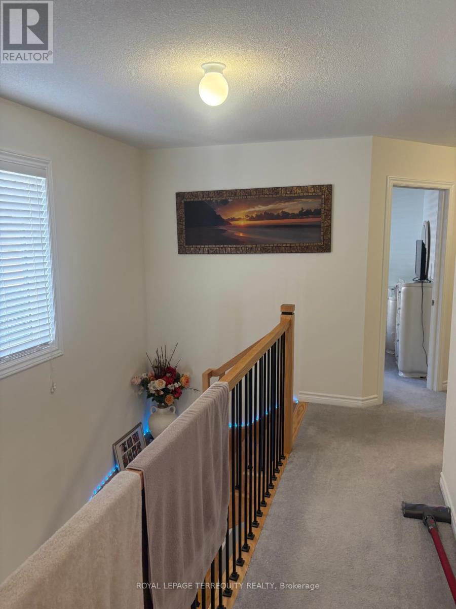 1101 Skyridge Boulevard, Pickering, Ontario  L1X 0G7 - Photo 16 - E13843796