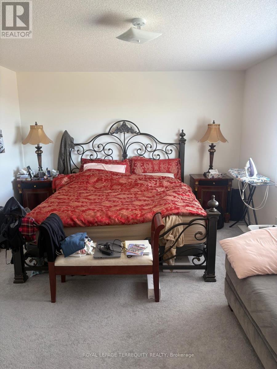 1101 Skyridge Boulevard, Pickering, Ontario  L1X 0G7 - Photo 18 - E13843796