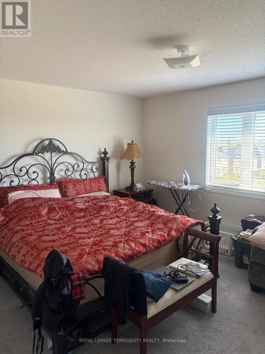 1101 Skyridge Boulevard, Pickering, Ontario  L1X 0G7 - Photo 19 - E13843796