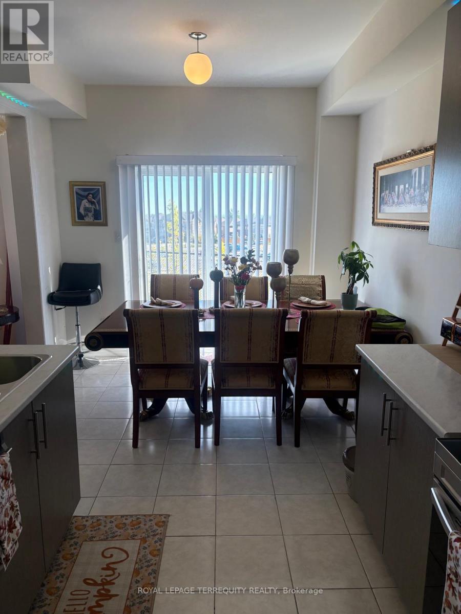 1101 Skyridge Boulevard, Pickering, Ontario  L1X 0G7 - Photo 6 - E13843796