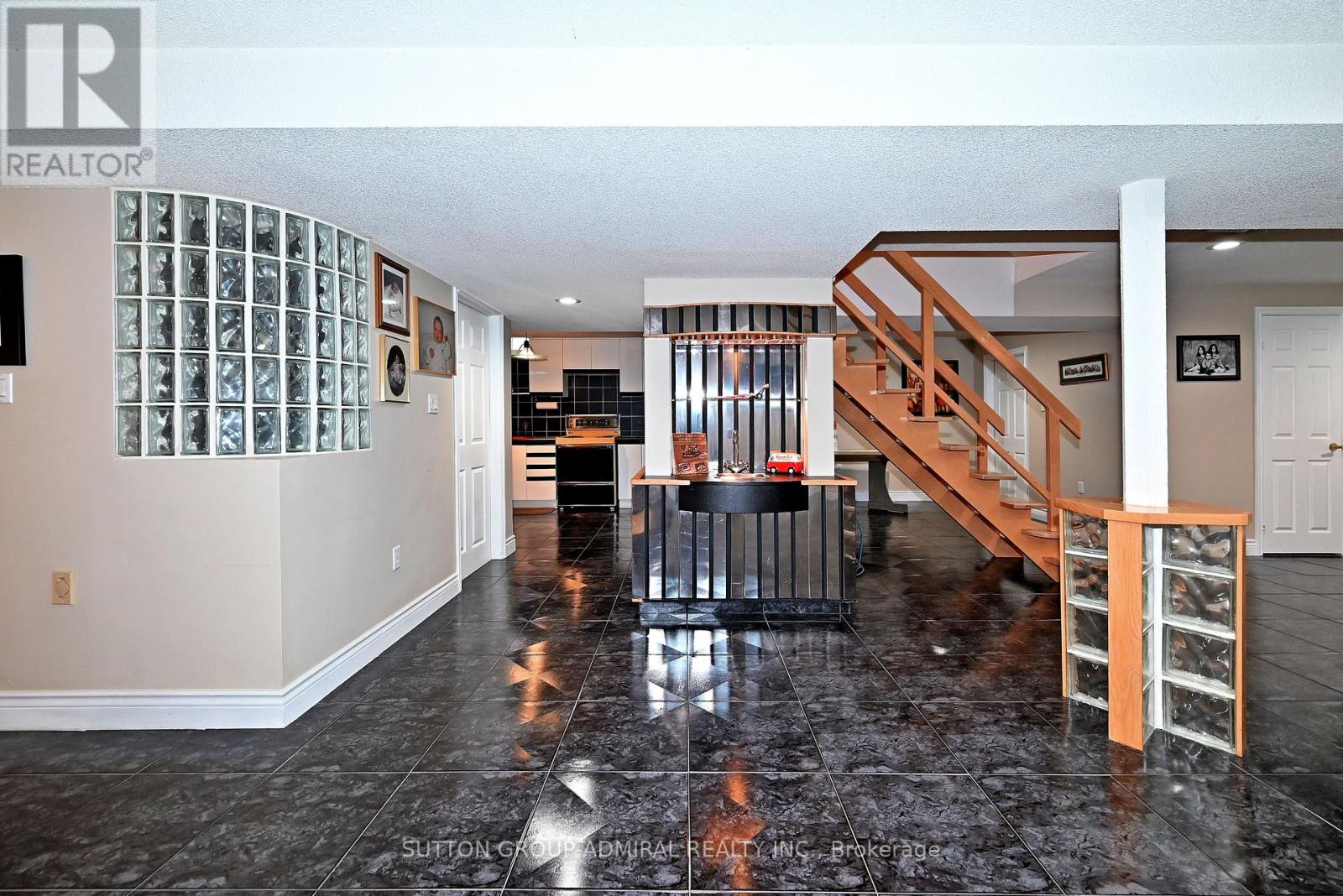 62 Castlehill Road, Vaughan, Ontario  L6A 1N8 - Photo 41 - N13843636