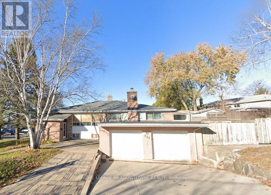 B - 737 BOTANY HILL CRESCENT, Newmarket, Ontario