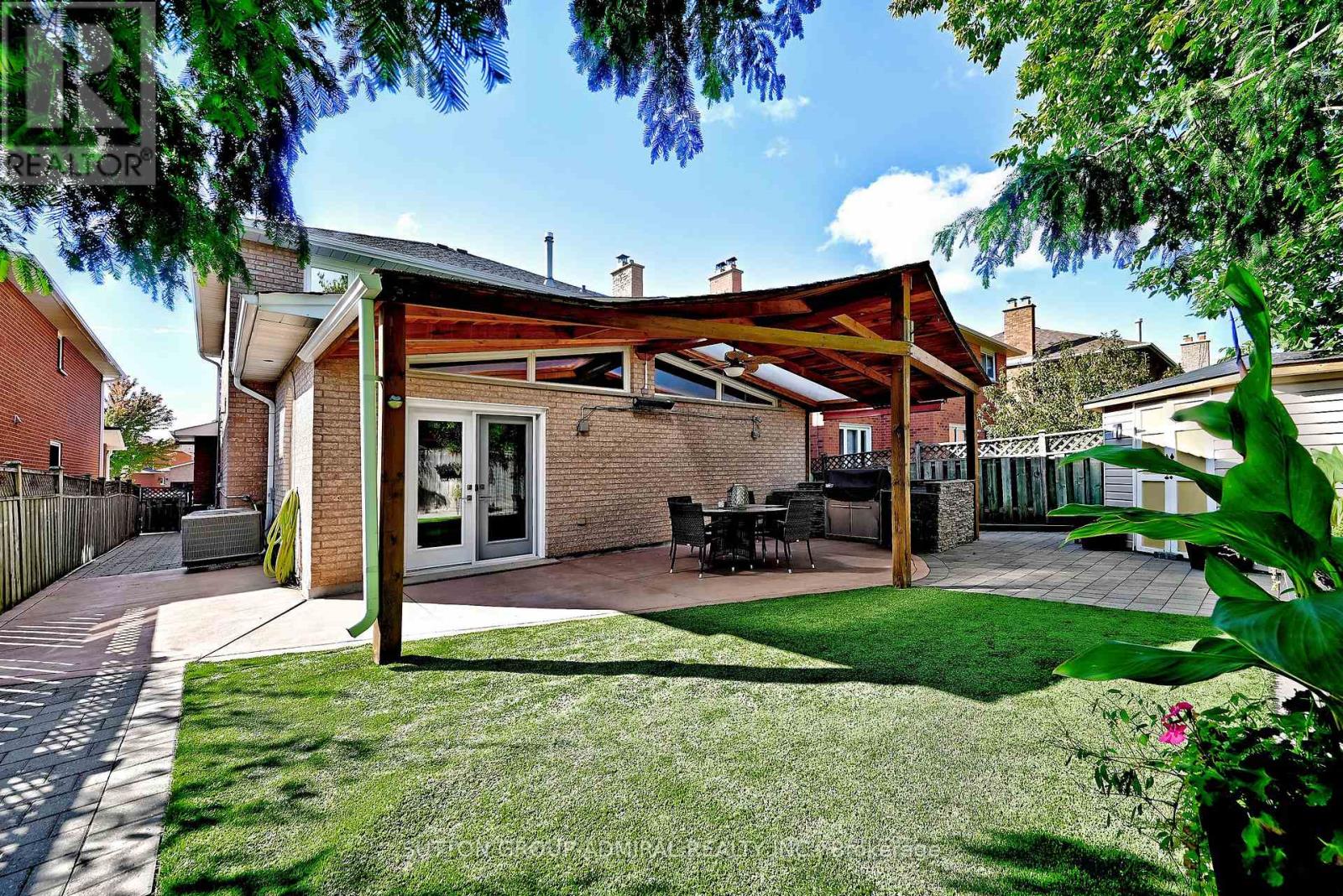 62 Castlehill Road, Vaughan, Ontario  L6A 1N8 - Photo 43 - N13843636