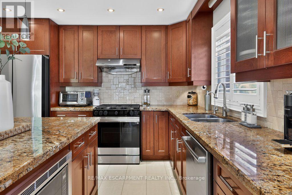 5097 Elderview Court, Mississauga, Ontario  L5M 5A9 - Photo 18 - W13843712