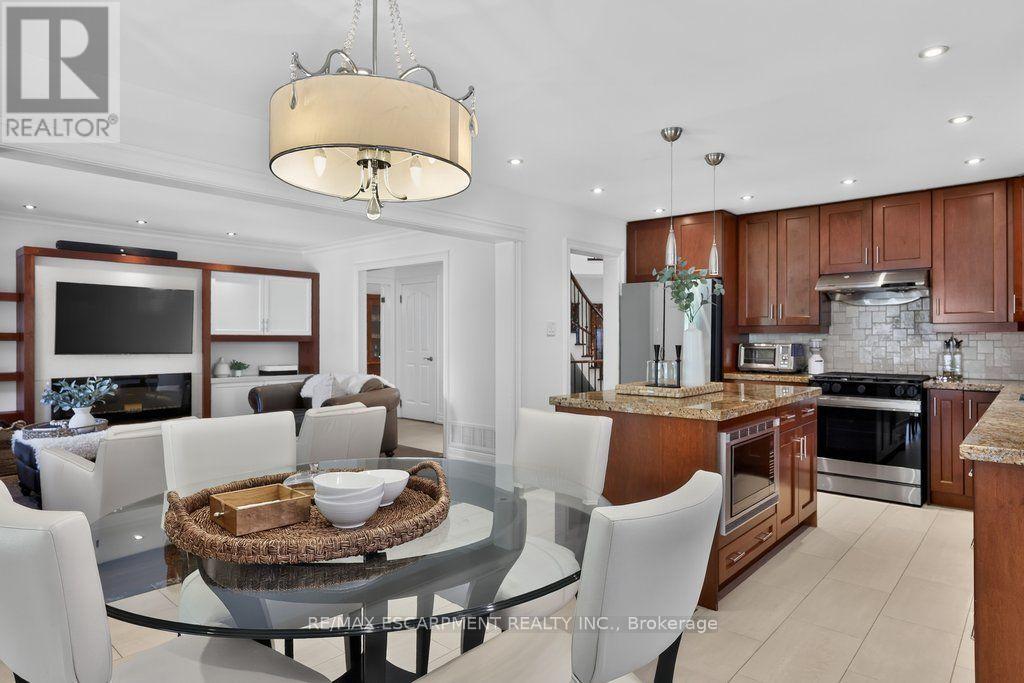 5097 Elderview Court, Mississauga, Ontario  L5M 5A9 - Photo 19 - W13843712