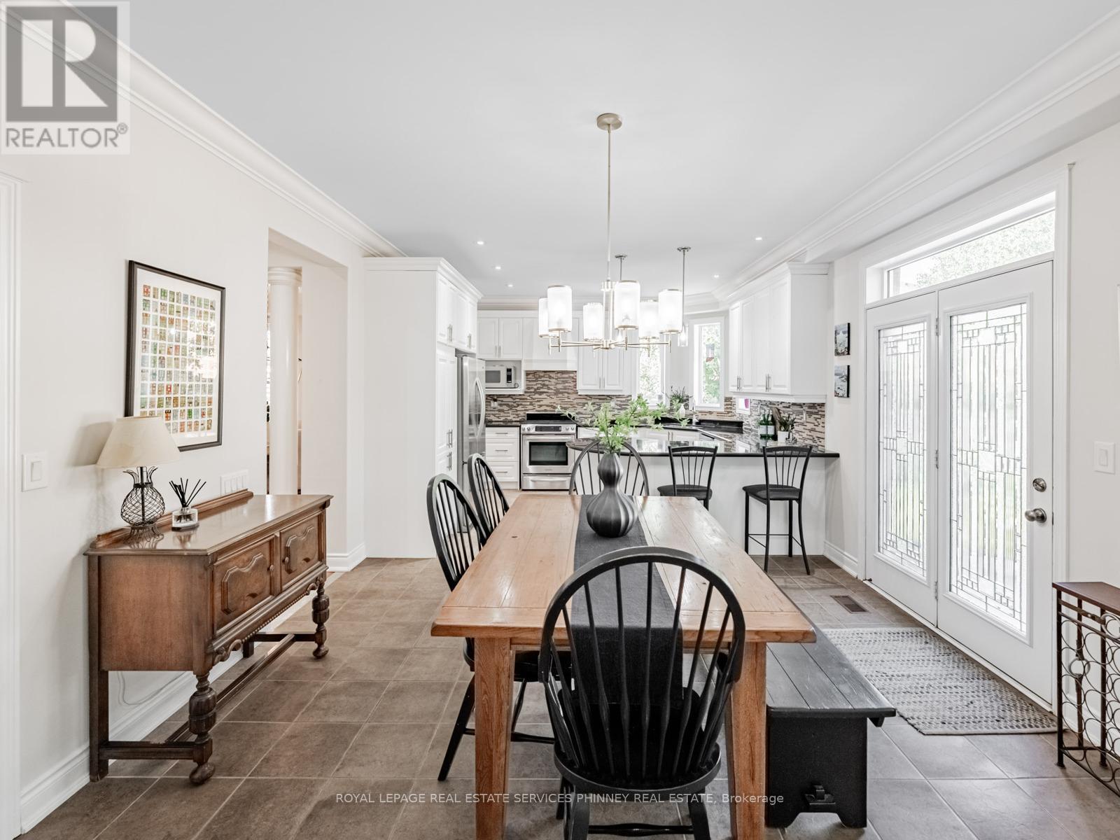 130 Innville Crescent, Oakville, Ontario  L6L 0B8 - Photo 9 - W13843790