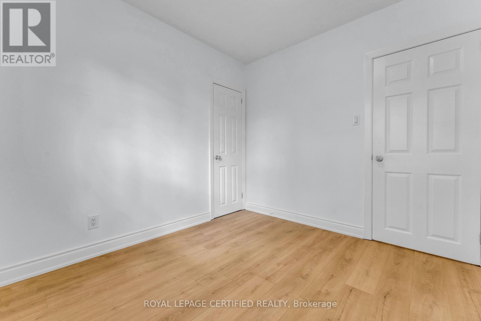 Main - 586 Pinegrove Road, Oakville, Ontario L6K 2C6 - Photo 16 - W13843800