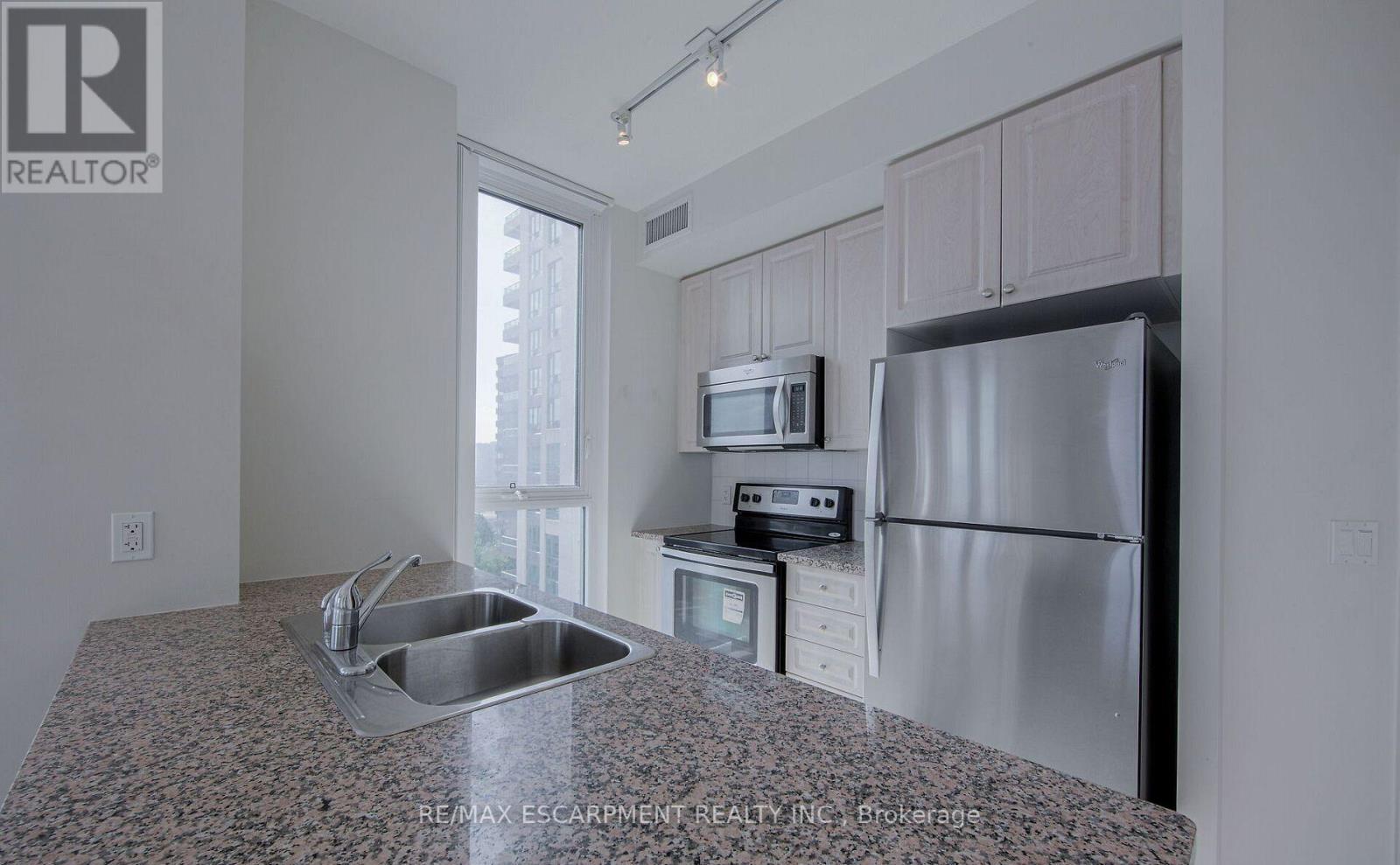 1005 - 339 Rathburn Road W, Mississauga, Ontario  L5B 0K6 - Photo 23 - W13843820