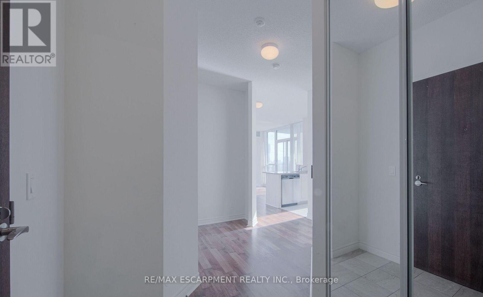 1005 - 339 Rathburn Road W, Mississauga, Ontario  L5B 0K6 - Photo 24 - W13843820