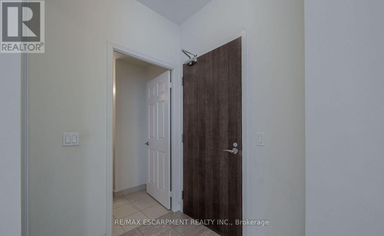 1005 - 339 Rathburn Road W, Mississauga, Ontario  L5B 0K6 - Photo 27 - W13843820