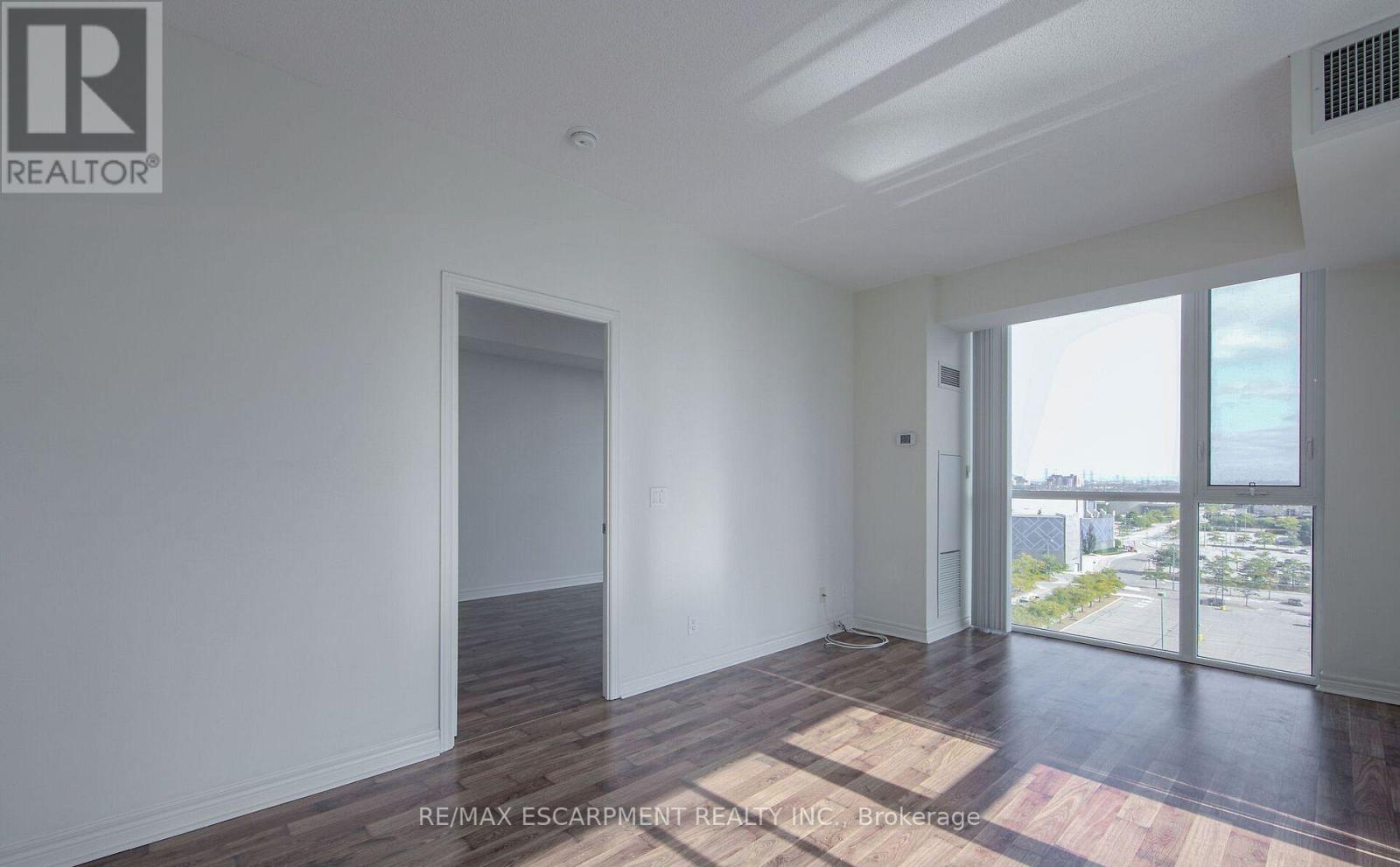 1005 - 339 Rathburn Road W, Mississauga, Ontario  L5B 0K6 - Photo 30 - W13843820