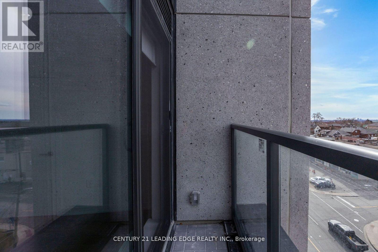 708 - 2433 Dufferin Street, Toronto, Ontario  M6E 0B4 - Photo 18 - W13843824