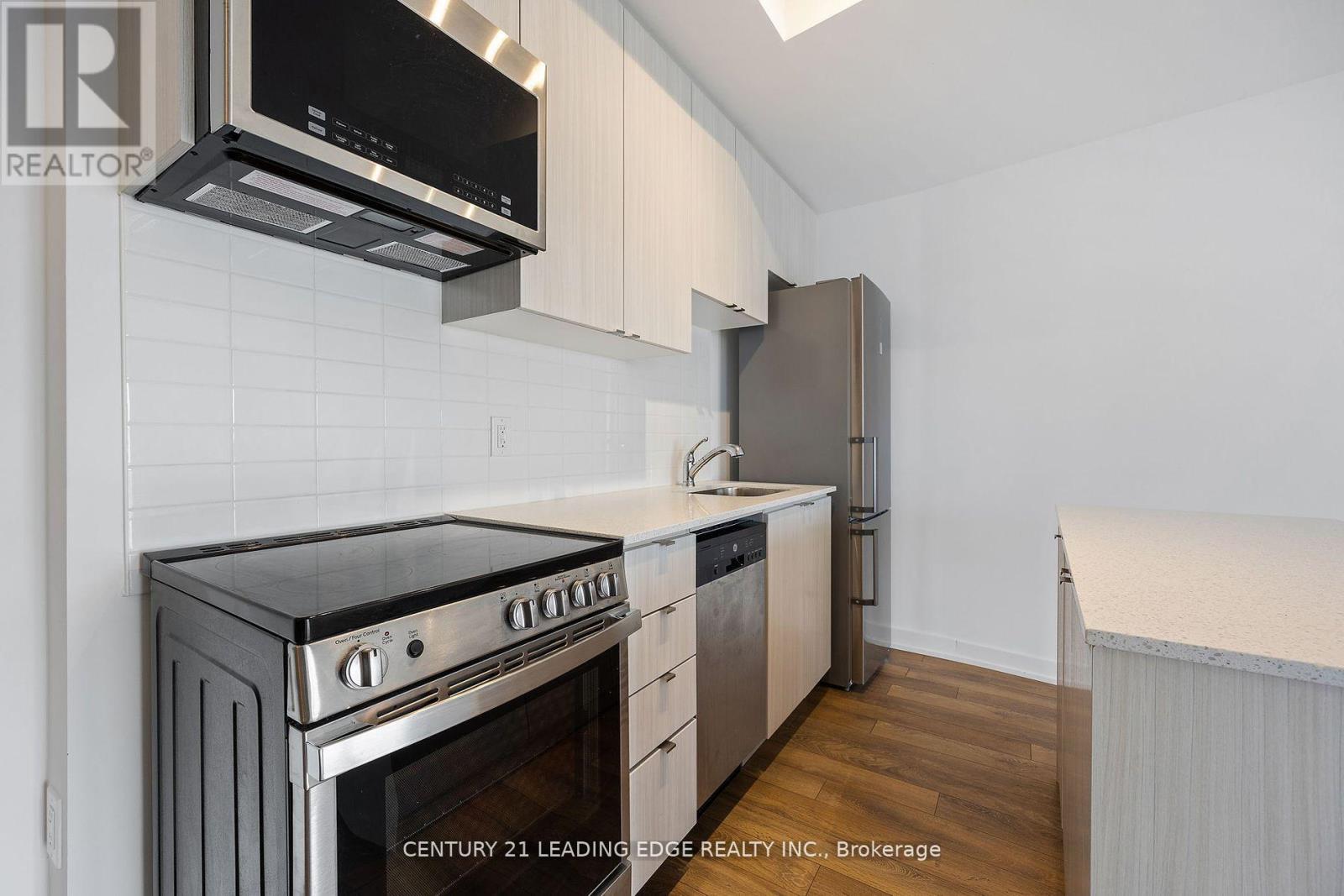 708 - 2433 Dufferin Street, Toronto, Ontario  M6E 0B4 - Photo 5 - W13843824