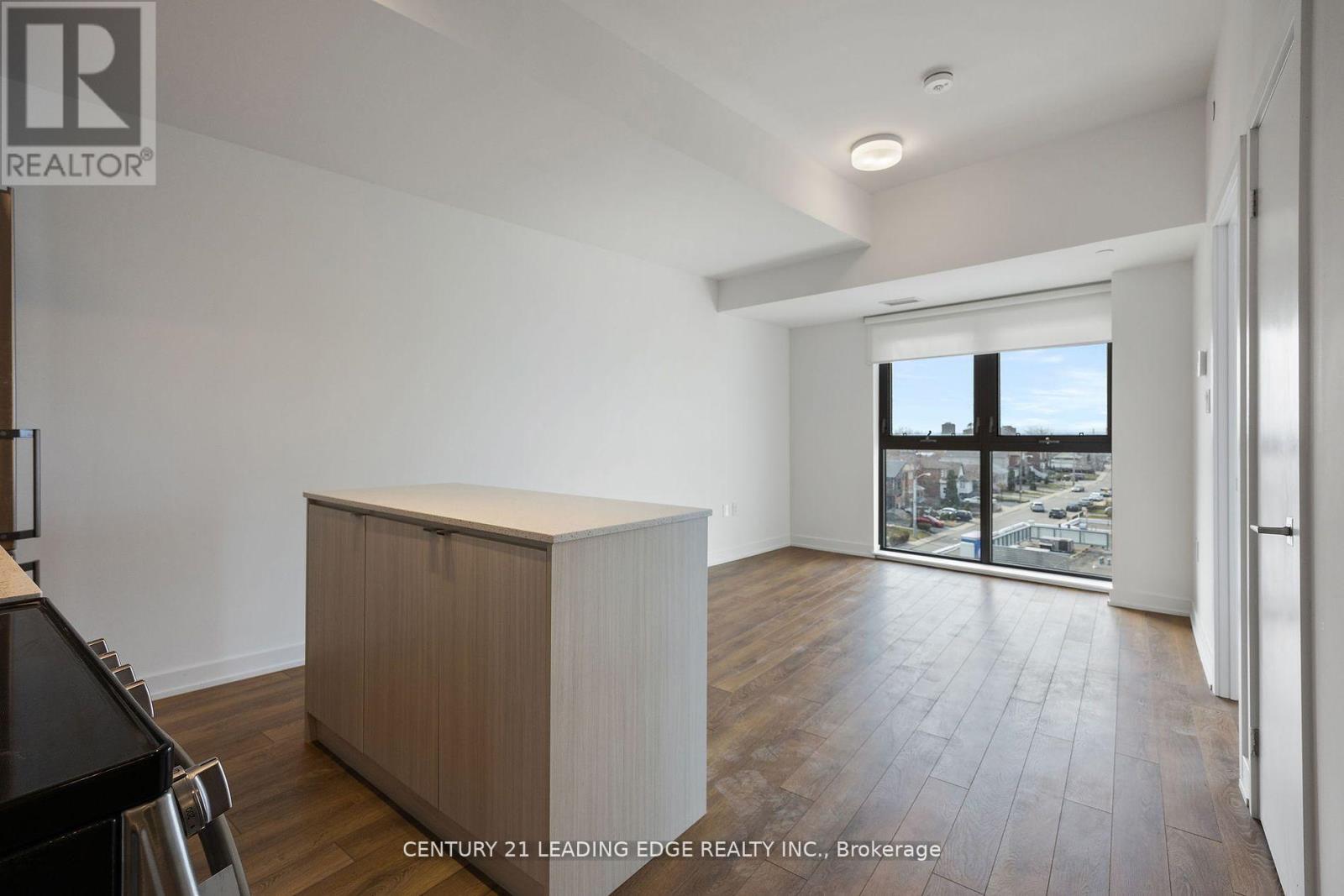 708 - 2433 Dufferin Street, Toronto, Ontario  M6E 0B4 - Photo 6 - W13843824