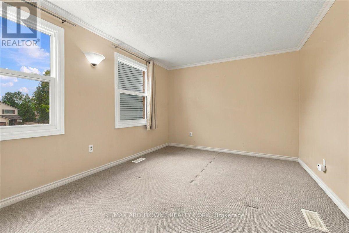 2197 Pembroke Court, Burlington, Ontario  L7P 3X8 - Photo 20 - W13843906